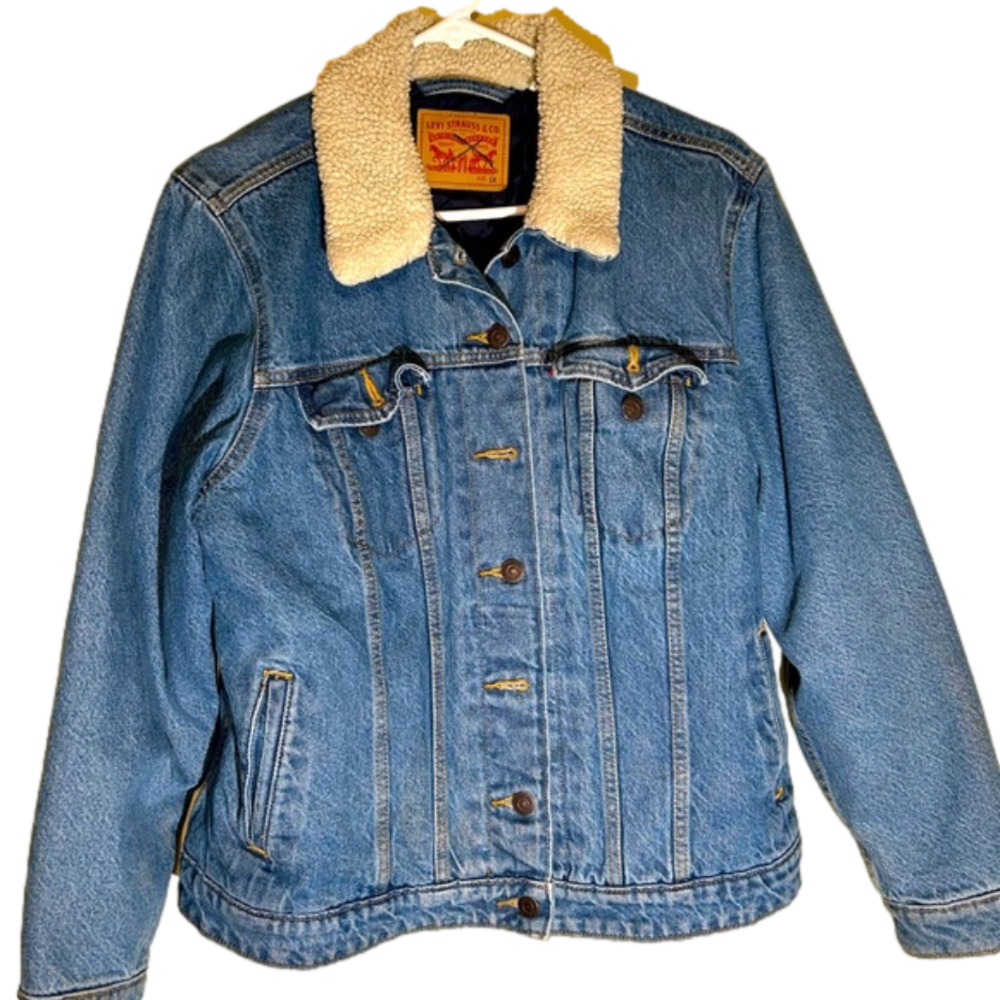 Levi’s WOMEN’S insulated jacket.